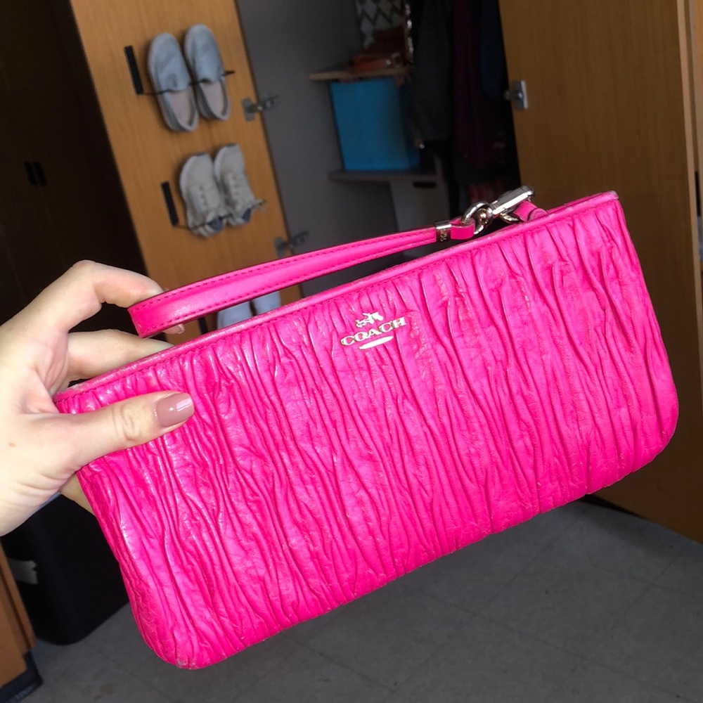 Coach Wallet (used but in good condition)